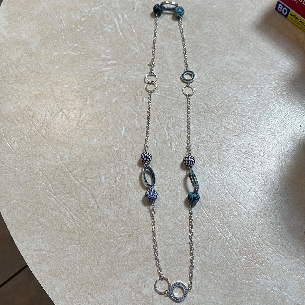 Viva Bead Necklace Silver 34 Long Blue Beads 8$
